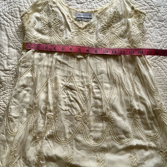 Urban Outfitters Embroidered Mini Dress. Cream. Size S - Picture 12 of 13